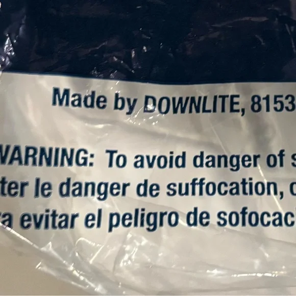 NWT Nautica True Comfort Jumbo Pillows in packaging! - Picture 6 of 11